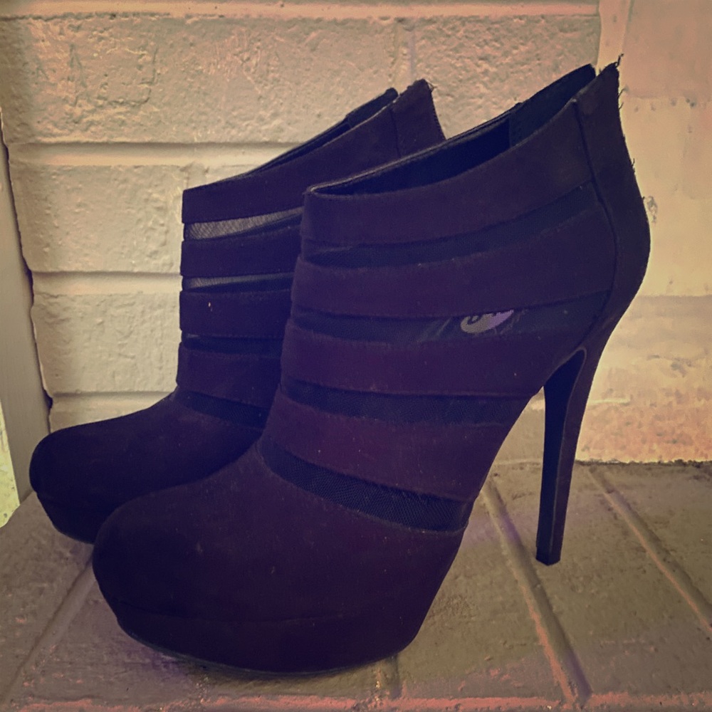 Jessica Simpson High Heel Platform Shoe